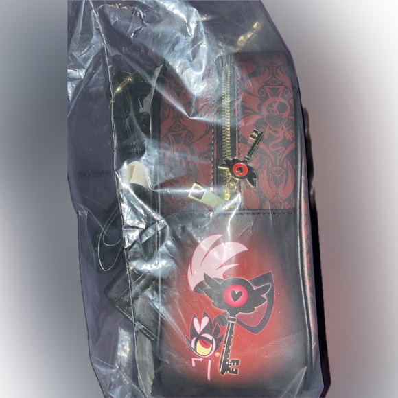 HAZBIN HOTEL MINI BACKPACK - Picture 7 of 8